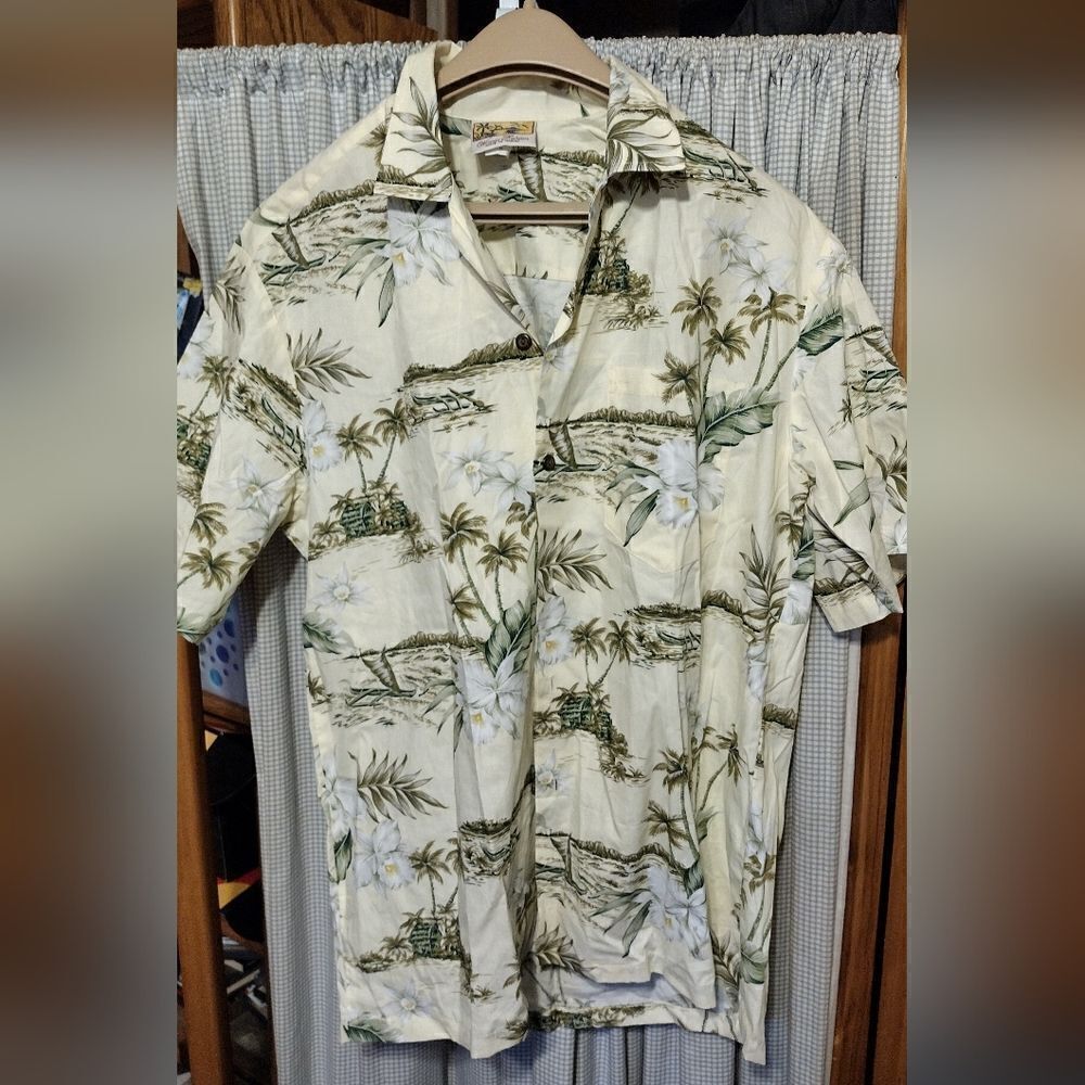 Vintage Hawaiian shirt